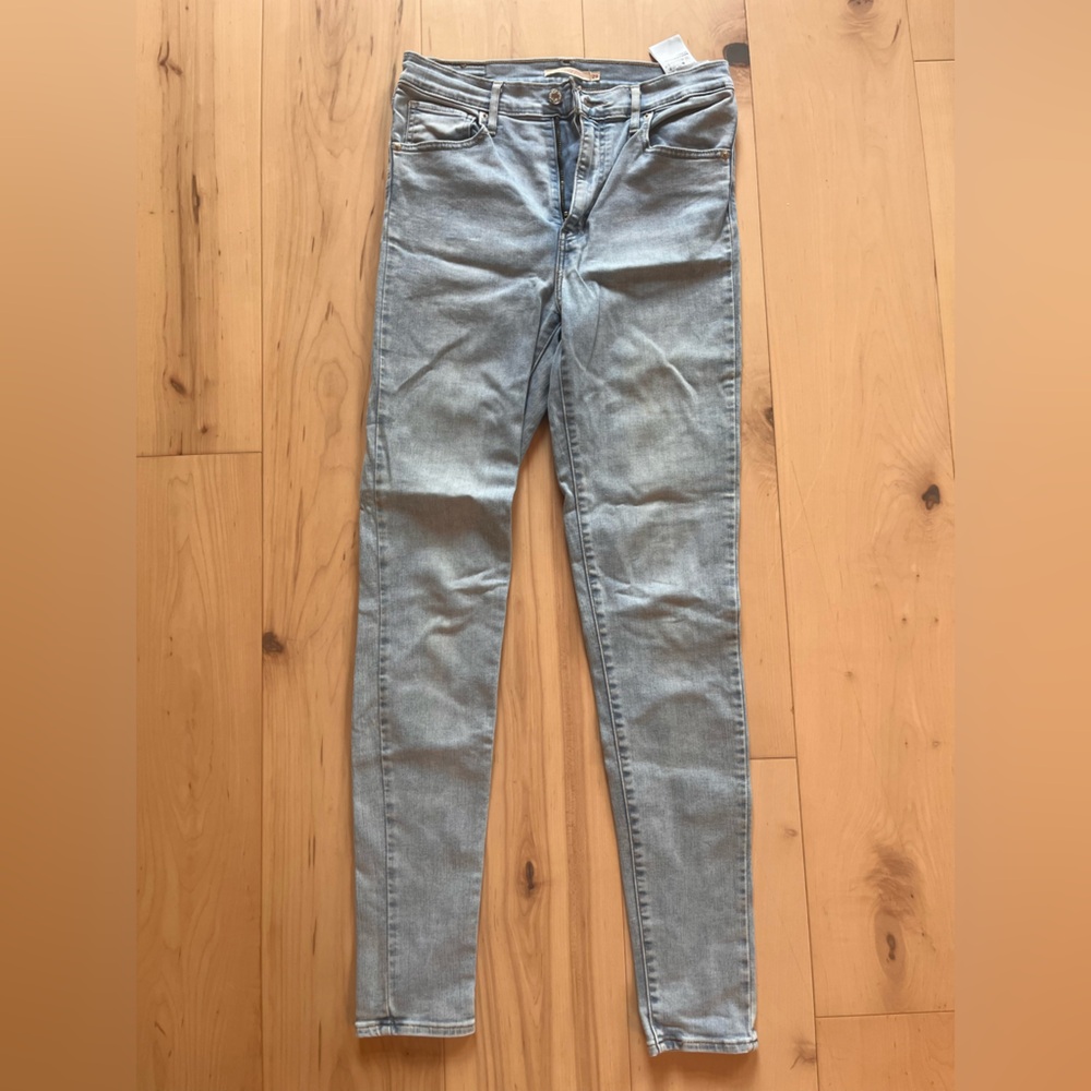 Levi’s Light Blue Skinny Jeans